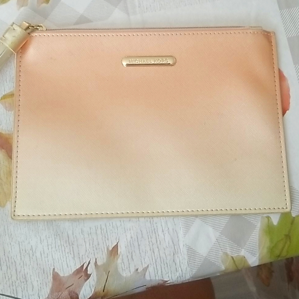 Michael kors clutch/handbag.
